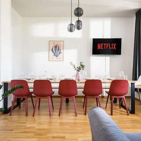 Apartment Sehr Zentrale Naehe Des Bahnhofs In Fuer Bis Zu 10 Personen