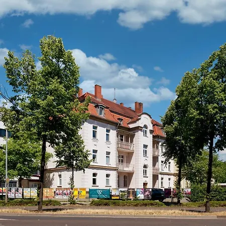 Sehr Zentrale Naehe Des Bahnhofs In Fuer Bis Zu 10 Personen Apartment *