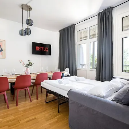 Sehr Zentrale Naehe Des Bahnhofs In Fuer Bis Zu 10 Personen Apartment Leipzig